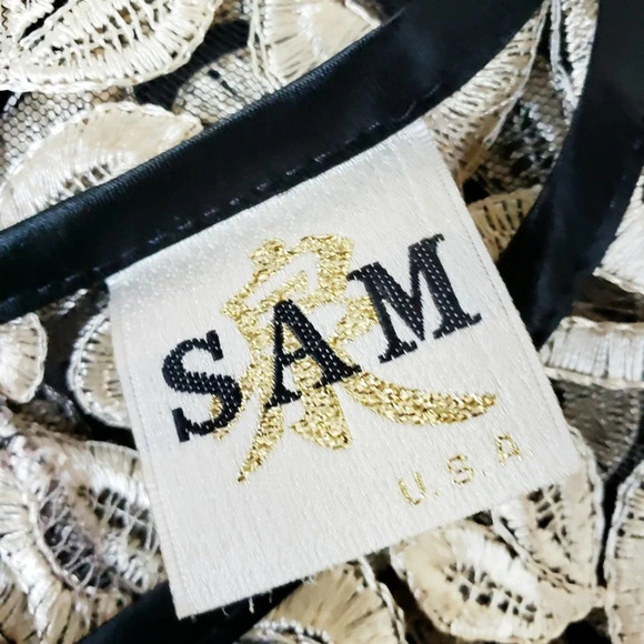 Shift Top /Gold with Black / Embroidery / Medium - Picture 4 of 5